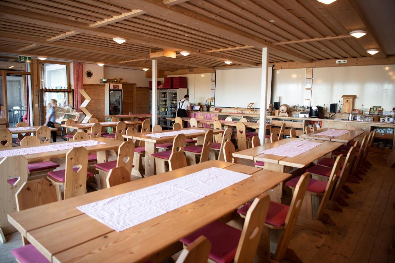 Restaurant Und Kaeserei Berghof Ganterschwil Exteriör bild
